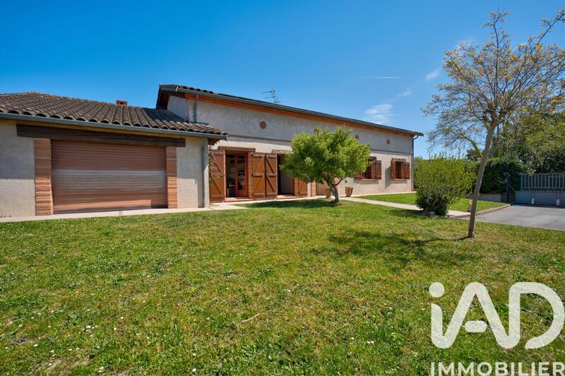 Maison - 252 m² - 6 pièces