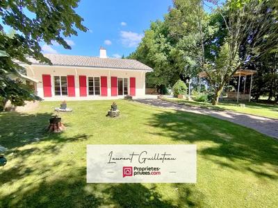 Maison - 192 m² - 6 pièces