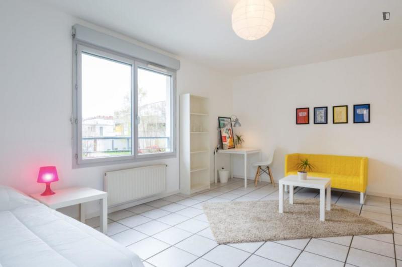 Chambre - 21 m² - 5 pièces