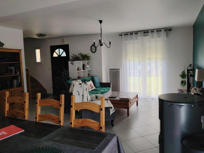 Maison - 92 m² - 5 pièces