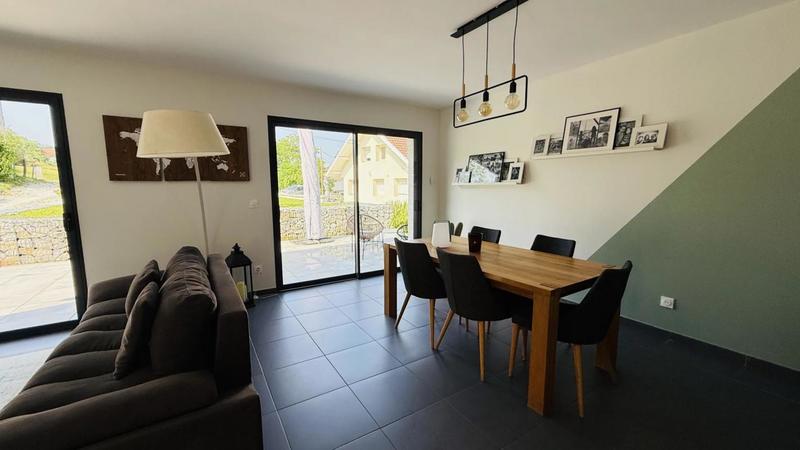 Maison - 101 m² - 4 pièces