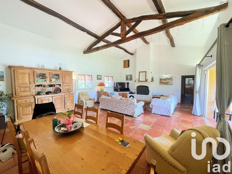 Maison - 200 m² - 5 pièces