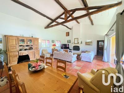 Maison - 200 m² - 5 pièces