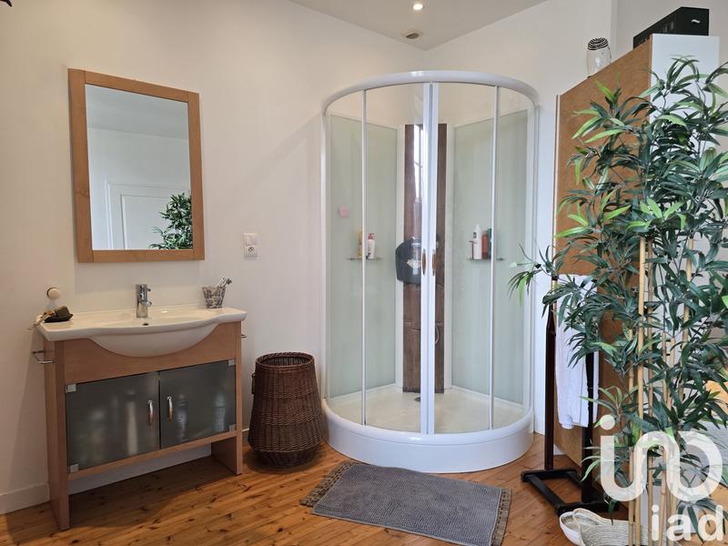 Maison - 298 m² - 11 pièces