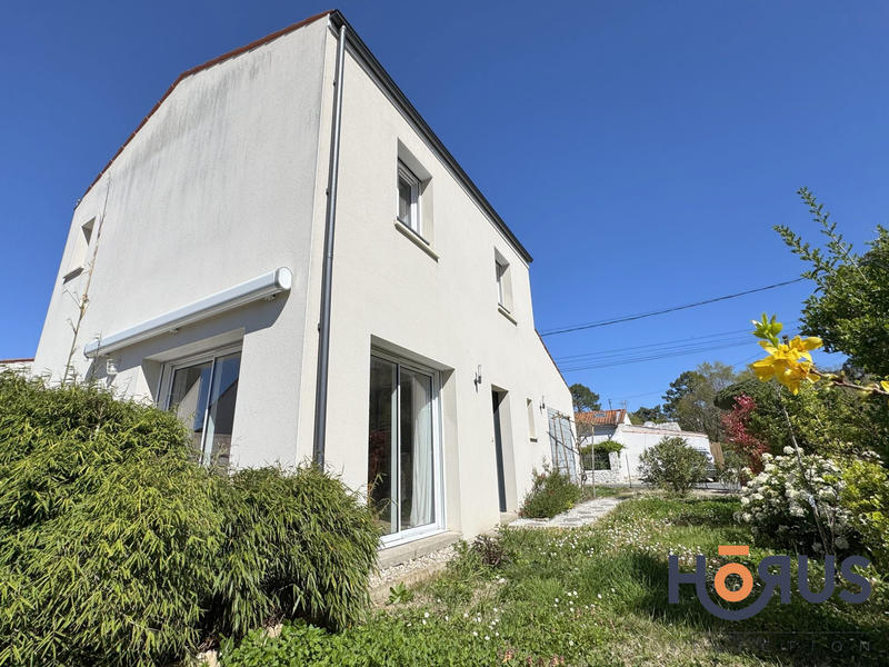 Viager - Maison contemporaine - 79 m² - 4 pièces