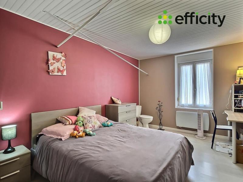 Maison - 92 m² - 5 pièces