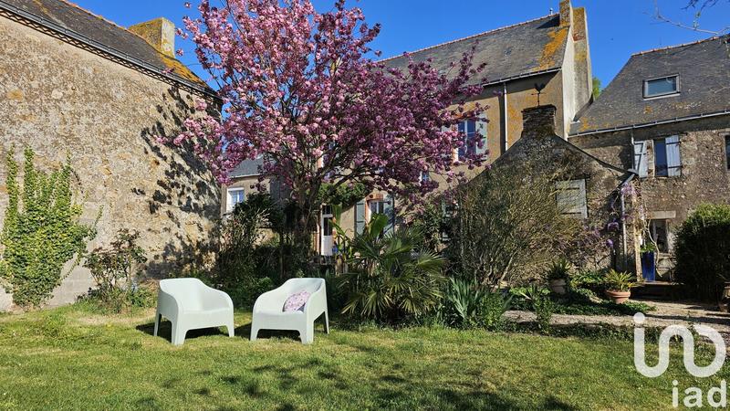 Maison de ville - 160 m² - 9 pièces