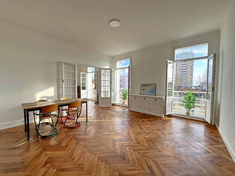 Appartement - 107 m² - 4 pièces