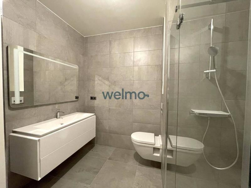 Appartement - 100 m² - 4 pièces