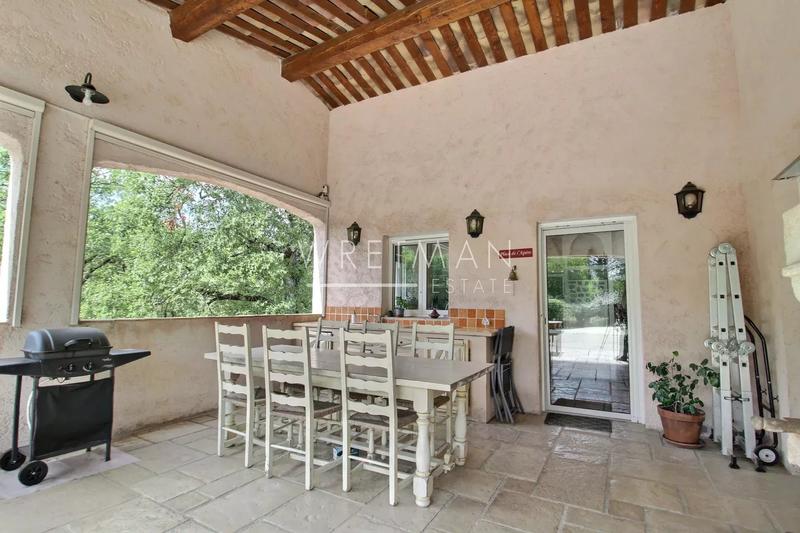 Villa - 168 m² - 5 pièces