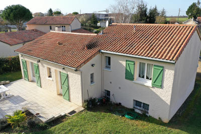 Maison - 102 m² - 5 pièces