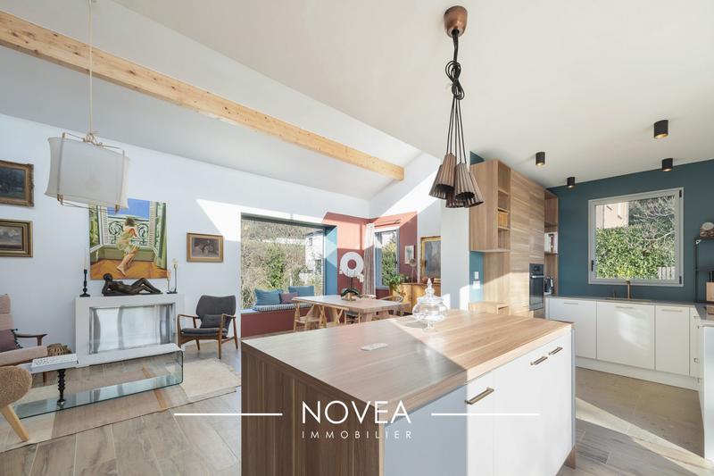 Maison contemporaine - 171 m² - 6 pièces