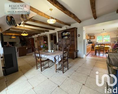 Maison - 218 m² - 10 pièces