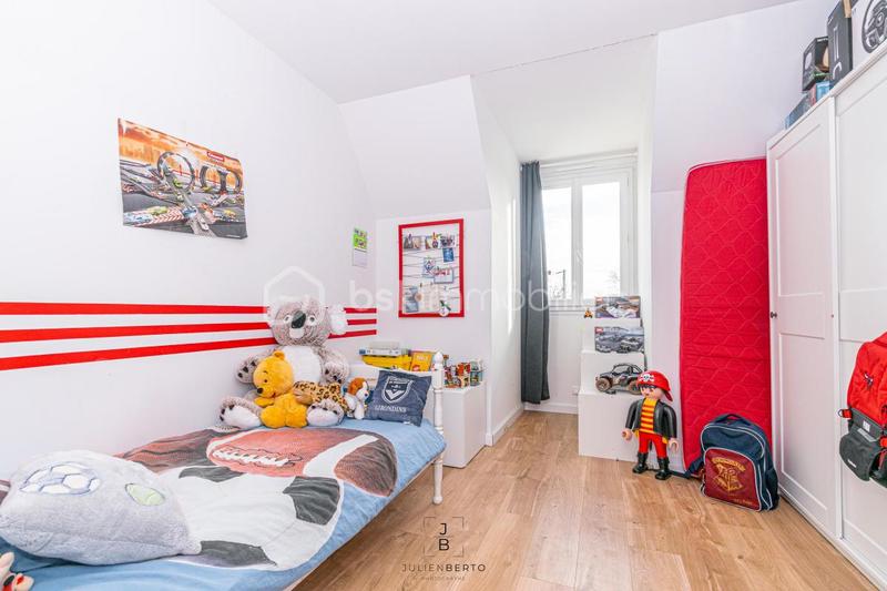 Maison - 135 m² - 6 pièces