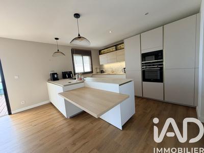 Maison - 127 m² - 5 pièces