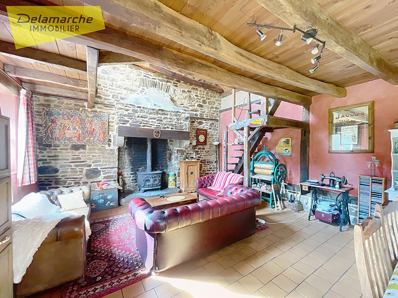 Maison - 222 m² - 8 pièces