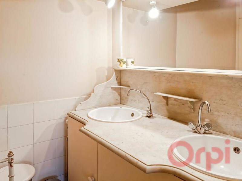 Penthouse - 130 m² - 5 pièces