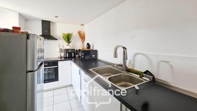 Maison - 220 m² - 9 pièces