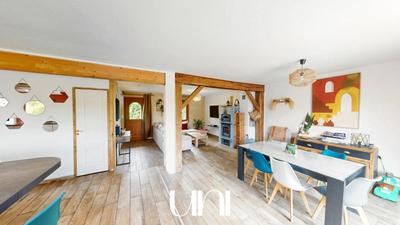 Maison - 137 m² - 6 pièces