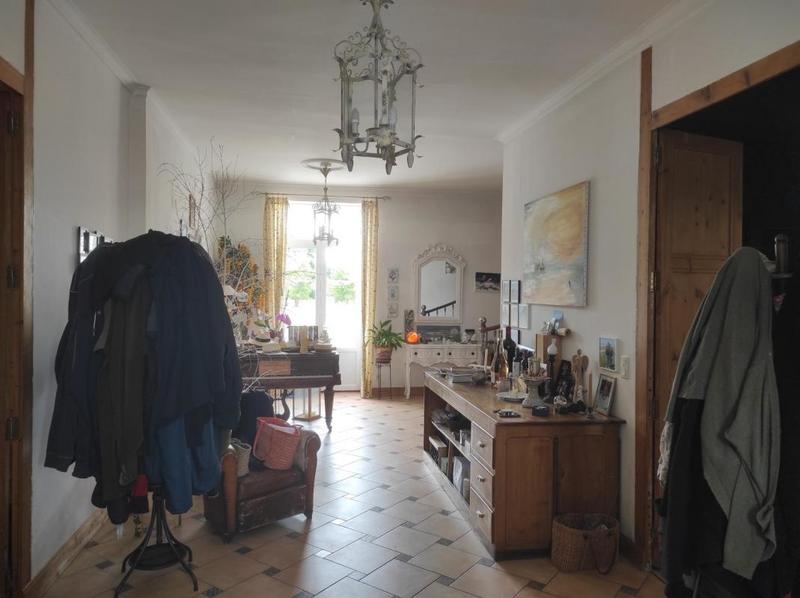 Maison - 460 m² - 18 pièces