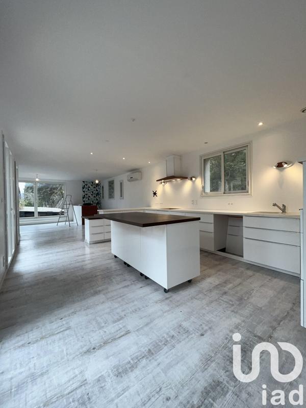 Maison - 186 m² - 5 pièces