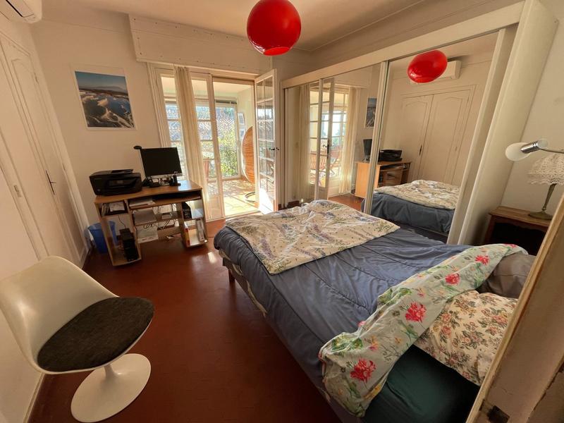 Maison - 217 m² - 9 pièces