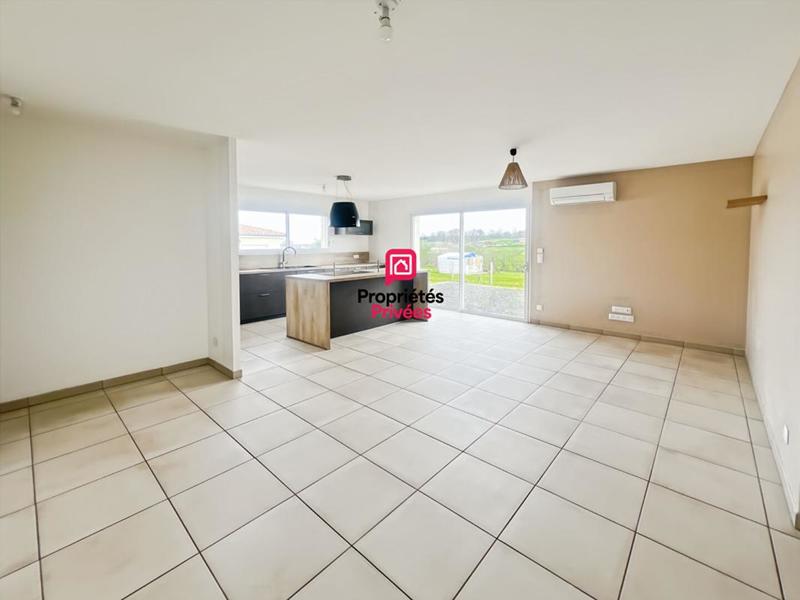 Maison - 90 m² - 5 pièces