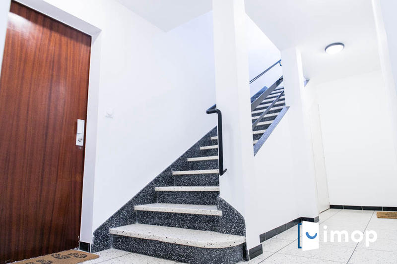 Maison - 247 m² - 10 pièces