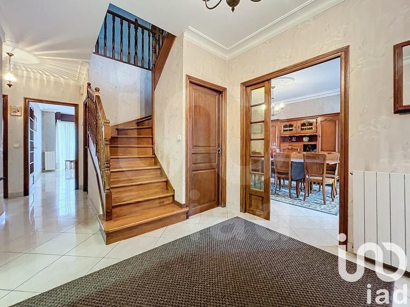 Maison - 190 m² - 7 pièces