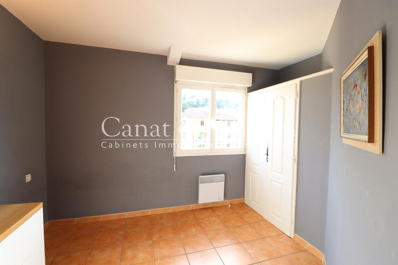 Appartement - 81 m² - 4 pièces