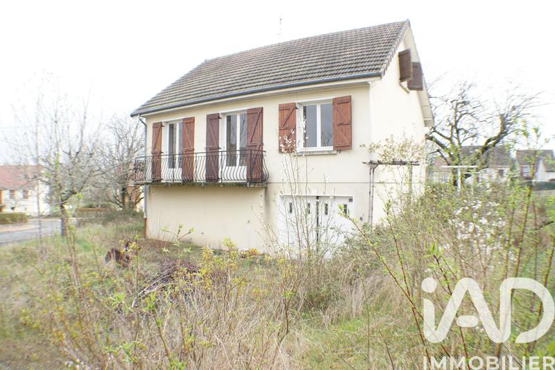 Maison - 90 m² - 5 pièces