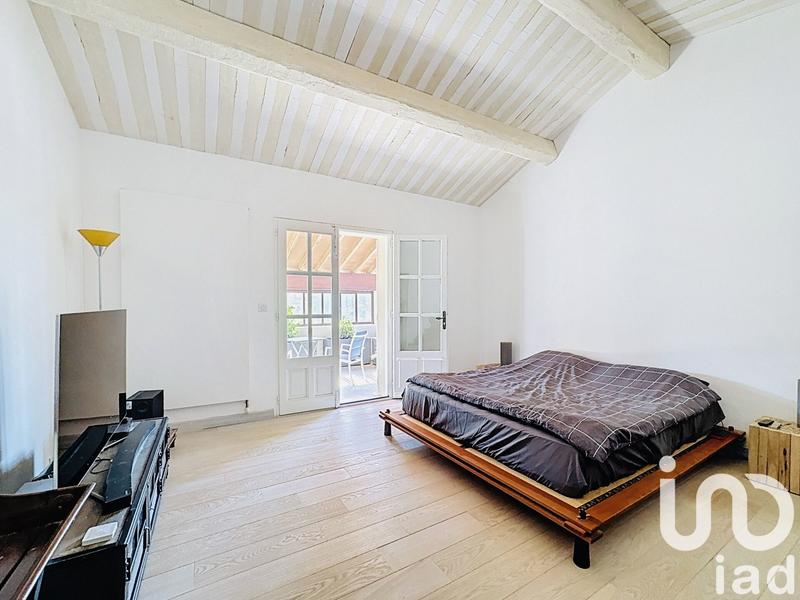 Maison - 300 m² - 8 pièces