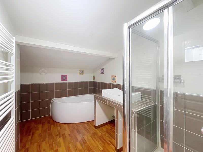 Appartement - 72 m² - 3 pièces