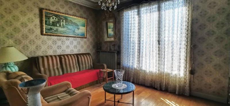 Maison - 213 m² - 6 pièces