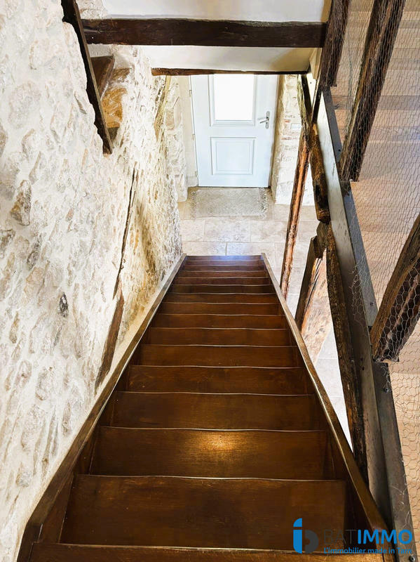 Maison - 308 m² - 8 pièces