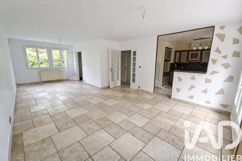 Maison - 93 m² - 5 pièces