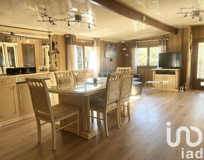 Maison - 14 000 m² - 4 pièces