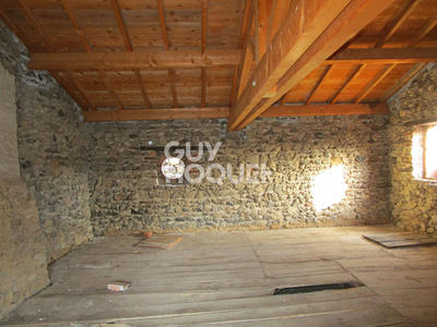 Maison - 90 m² - 3 pièces