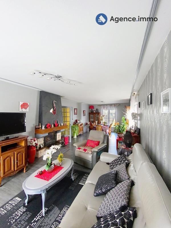 Maison - 121 m² - 5 pièces