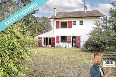 Maison - 190 m² - 7 pièces