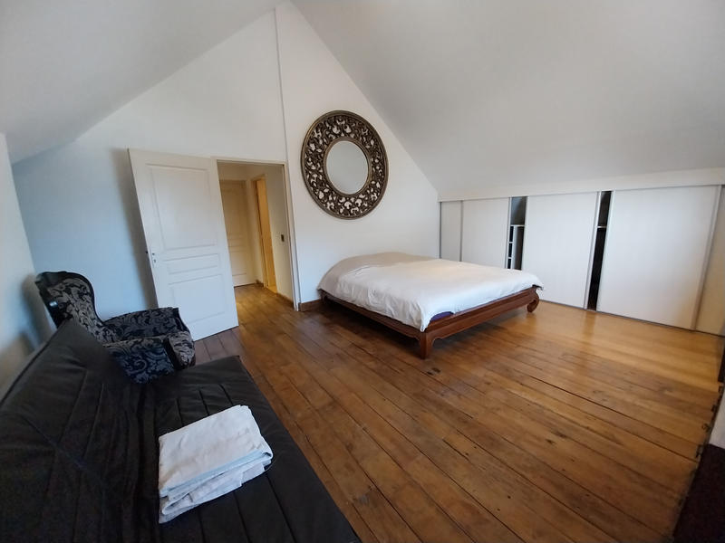 Villa - 240 m² - 9 pièces