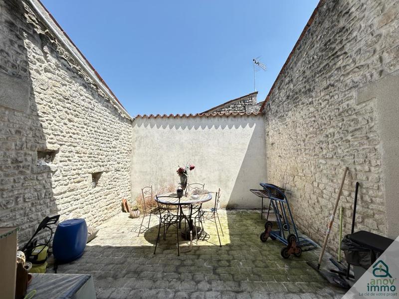 Maison - 184 m² - 7 pièces