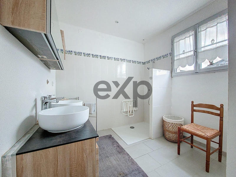 Maison - 102 m² - 4 pièces