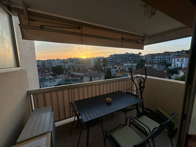 Appartement - 77 m² - 3 pièces