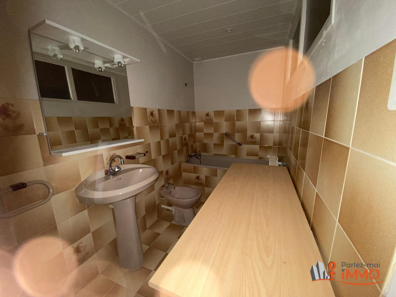 Maison - 166 m² - 9 pièces