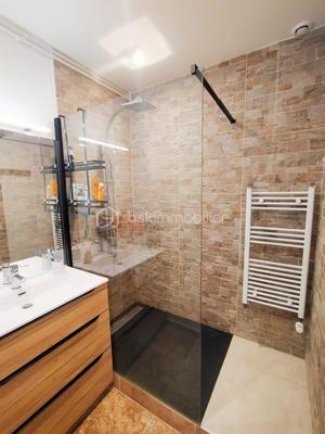 Appartement - 125 m² - 6 pièces