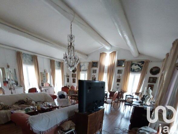 Maison de campagne - 370 m² - 10 pièces