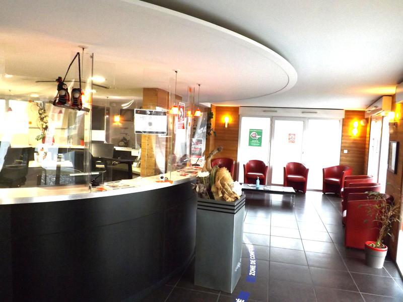 Local commercial - 256 m²