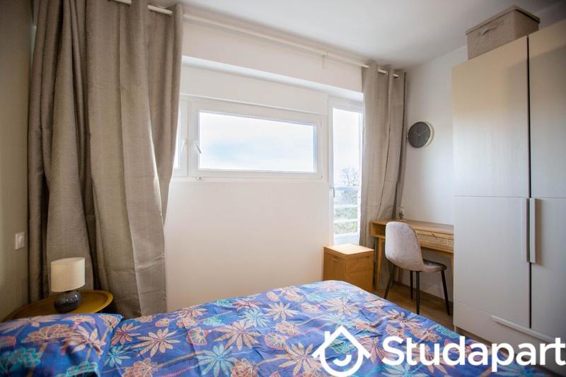 Chambre - 9 m² - 1 pièce