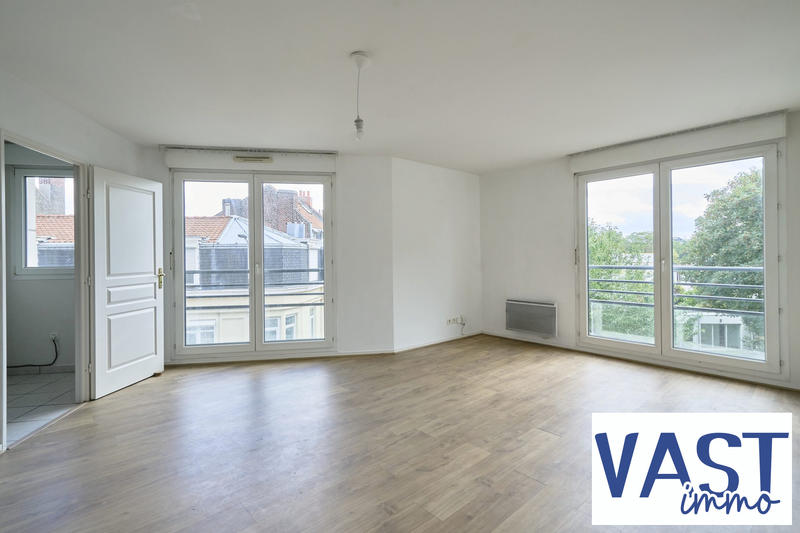 Appartement - 102 m² - 4 pièces